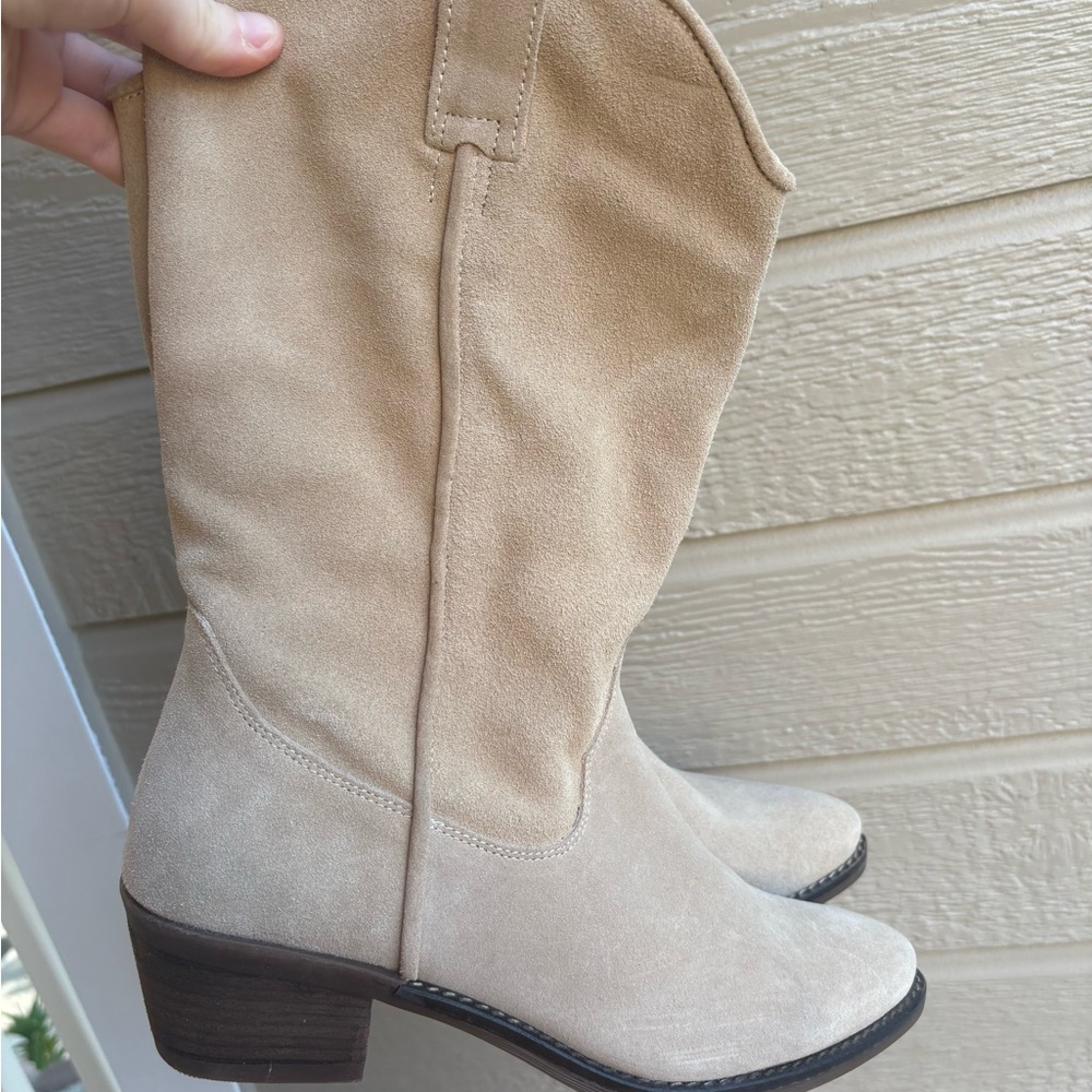 Steve Madden Women's Tan Suede Boots
